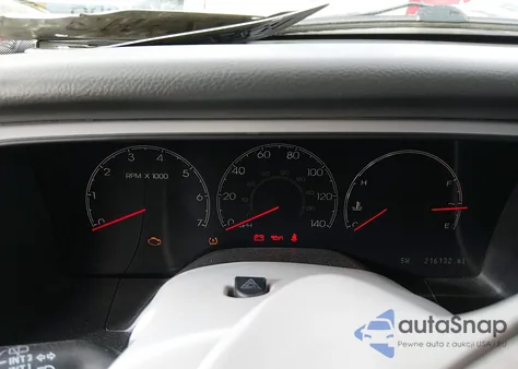 2004 Lincoln Navigator z USA, uszkodzony, nr VIN 5LMFU28RX4LJ41670